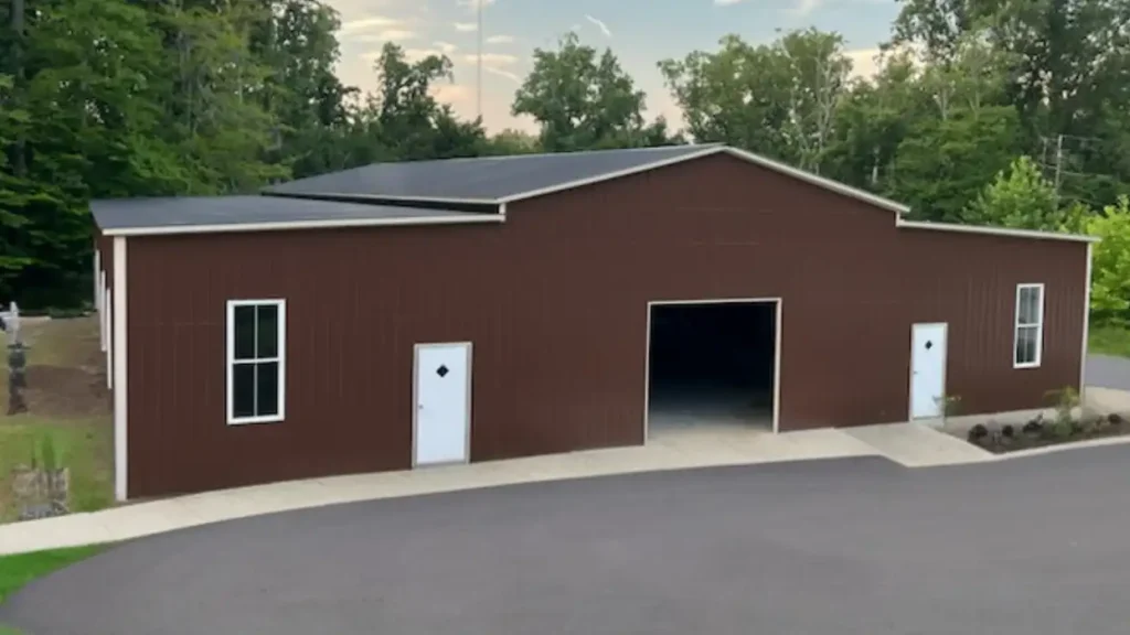 Example photo of a metal building for barn or farm use